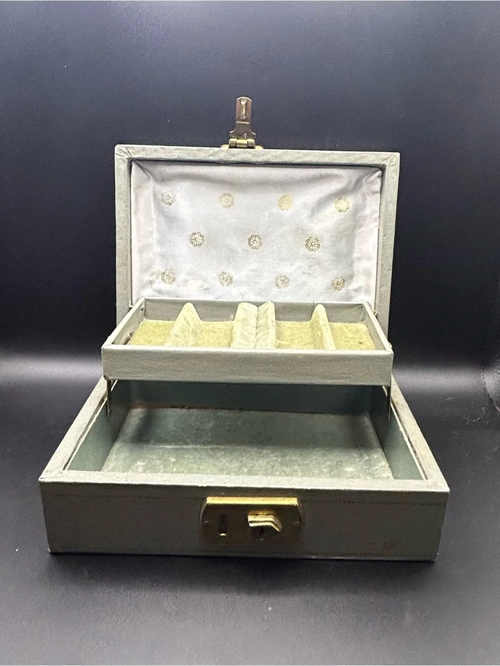 Vintage 1950s MCM MELE Small Jewelry Box Two Tier Gray/Blue 8x6x3” No Key.
